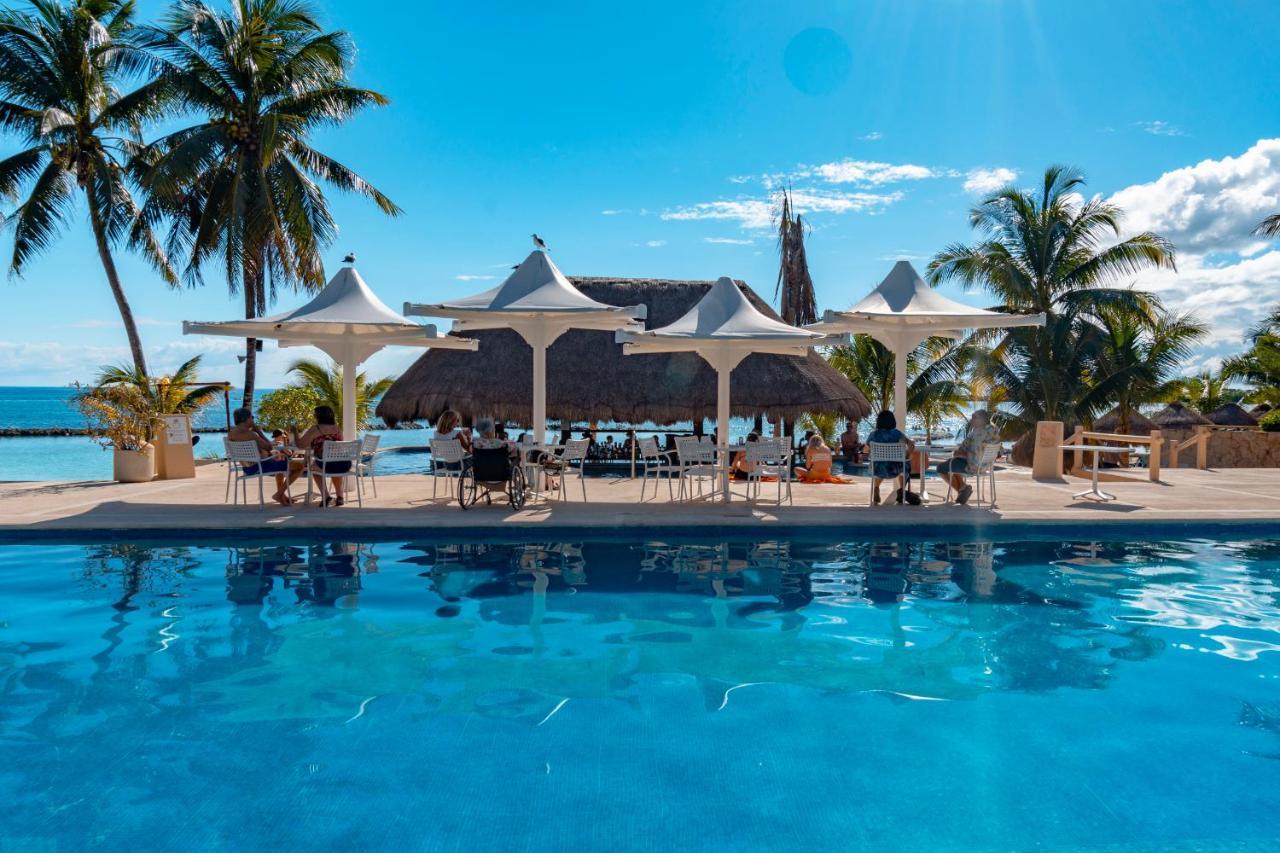 & Club Hotel